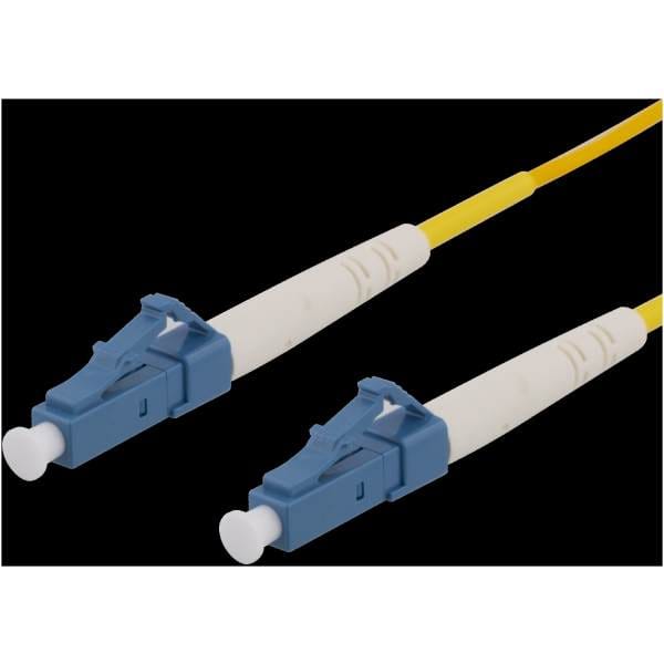 A high-quality simplex cable which is 2mm in diameter and has an LSZH jacket. The contacts are UPC polished and have ceramic ferrules.